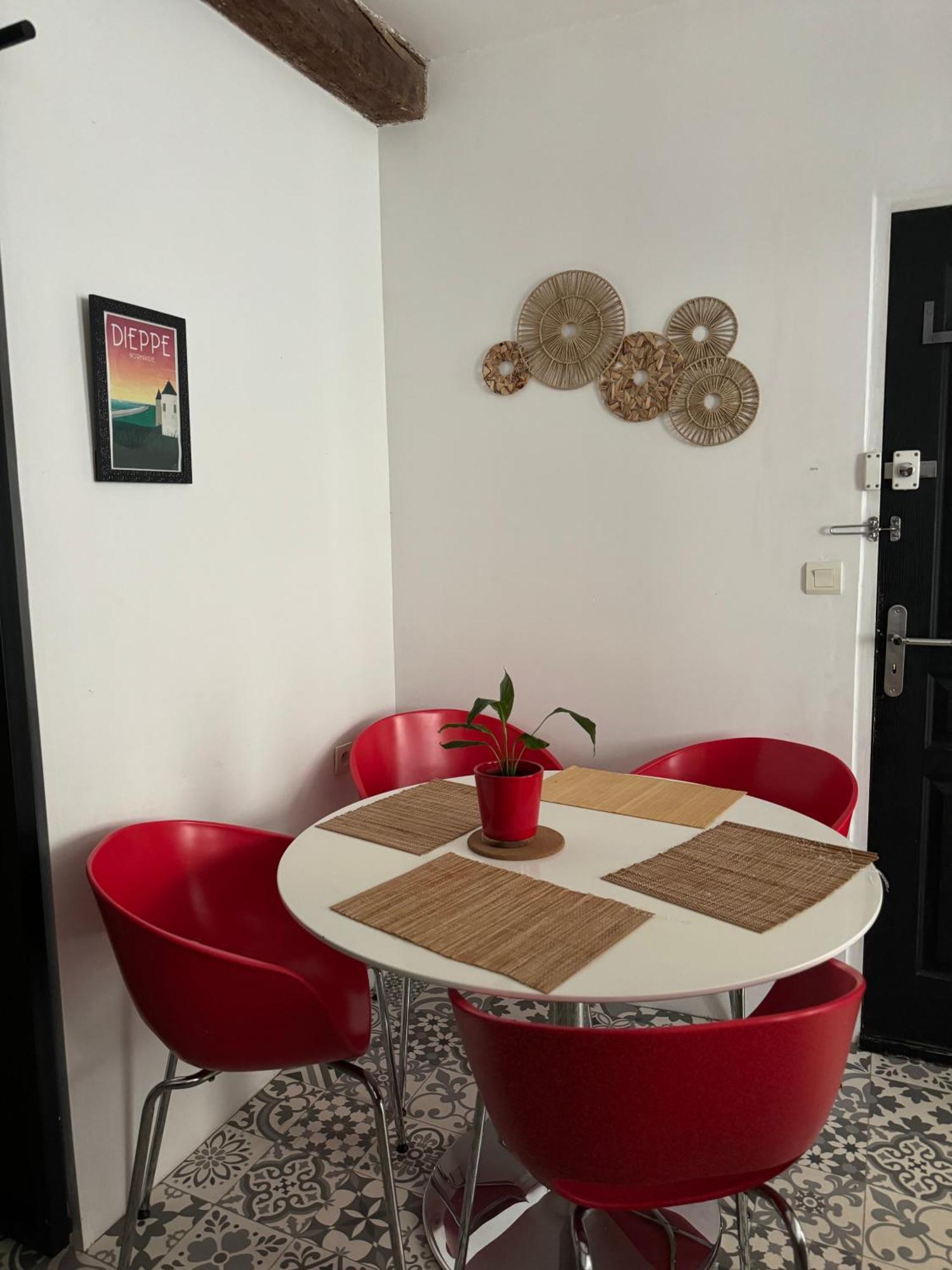 « La Coquille Ancree » Apartment Dieppe Exterior photo